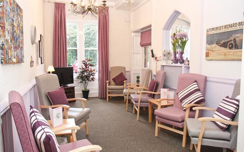 Independent Care Home - The Lawns care home 001