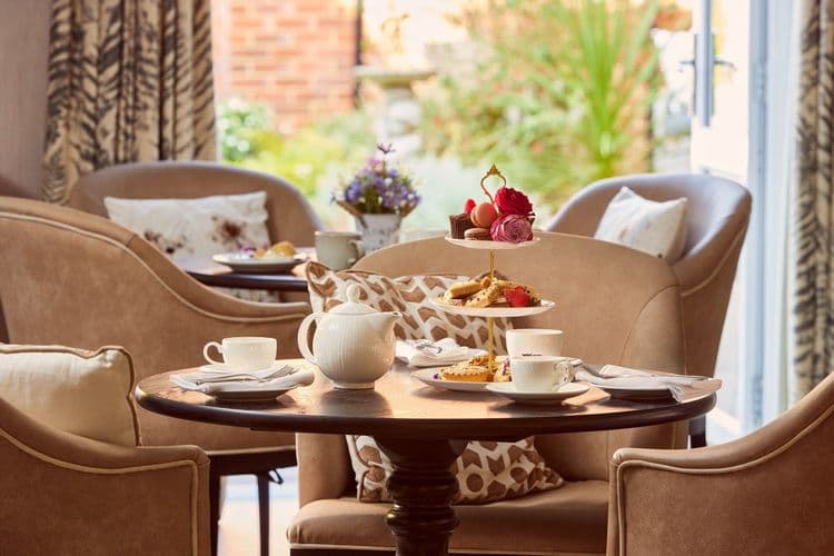 Hallmark Banstead Manor Care Home, Banstead, SM7 1BS