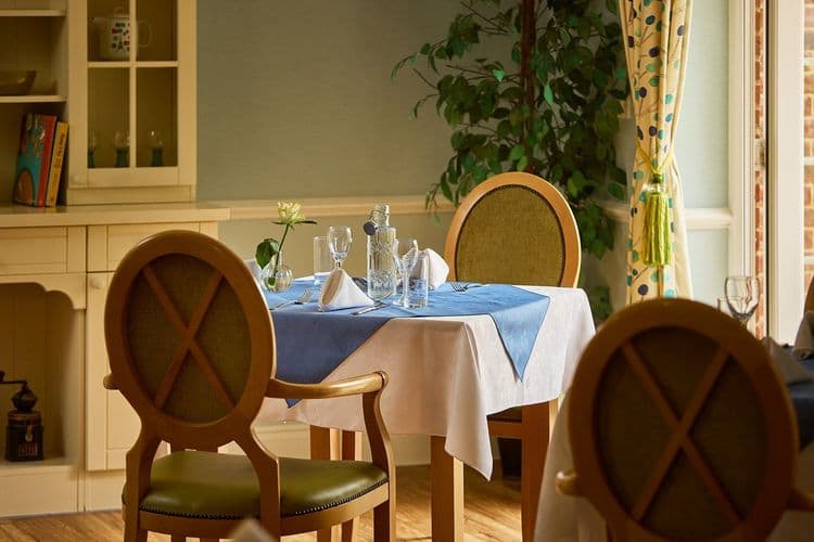 Hallmark Lakeview Care Home, Woking, GU18 5XQ
