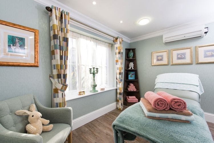 Hallmark Lakeview Care Home, Woking, GU18 5XQ