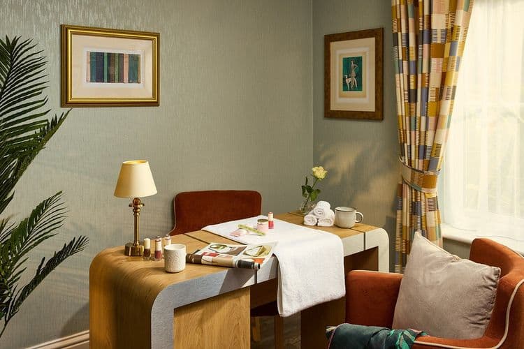 Hallmark Lakeview Care Home, Woking, GU18 5XQ