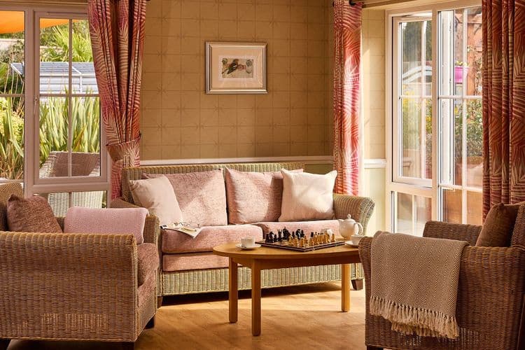 Hallmark Lakeview Care Home, Woking, GU18 5XQ