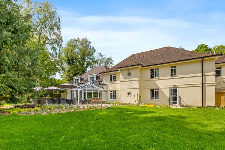 Tegfield House-main-image