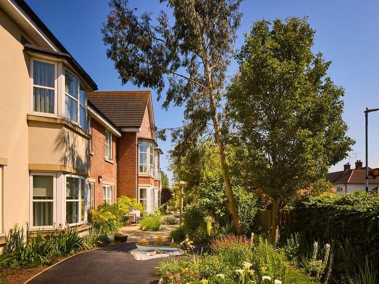 Hallmark Admiral Court Care Home, Southend-on-Sea, SS9 3HP