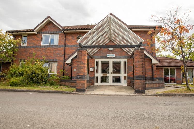 Arncliffe Court-main-image