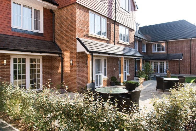 Hallmark Lakeview Care Home, Woking, GU18 5XQ