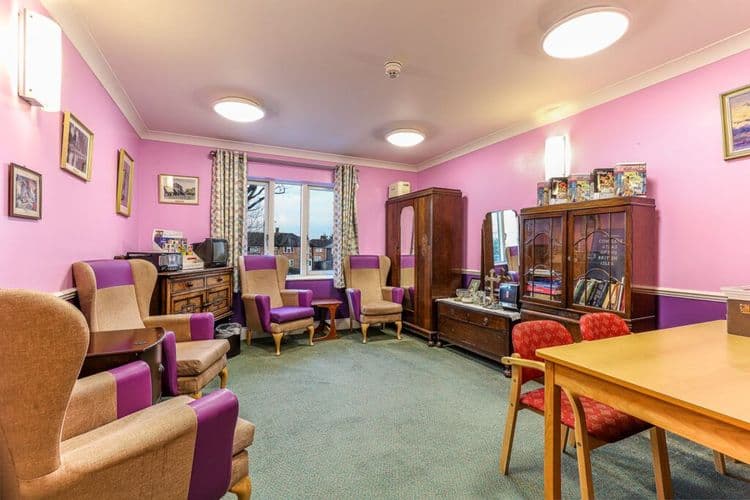 Martin House-main-image