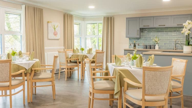 Beechwood Park Care Home, Alloa, FK10 3JX