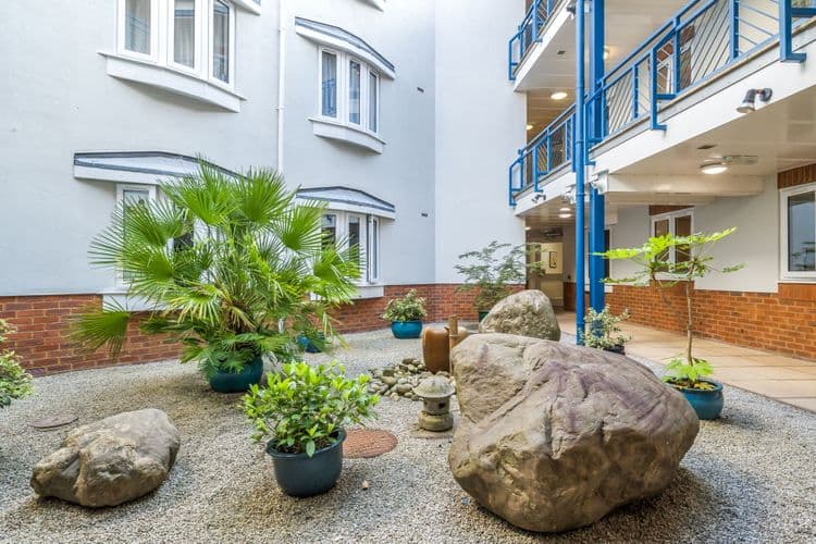 Fullerton Court Care Home