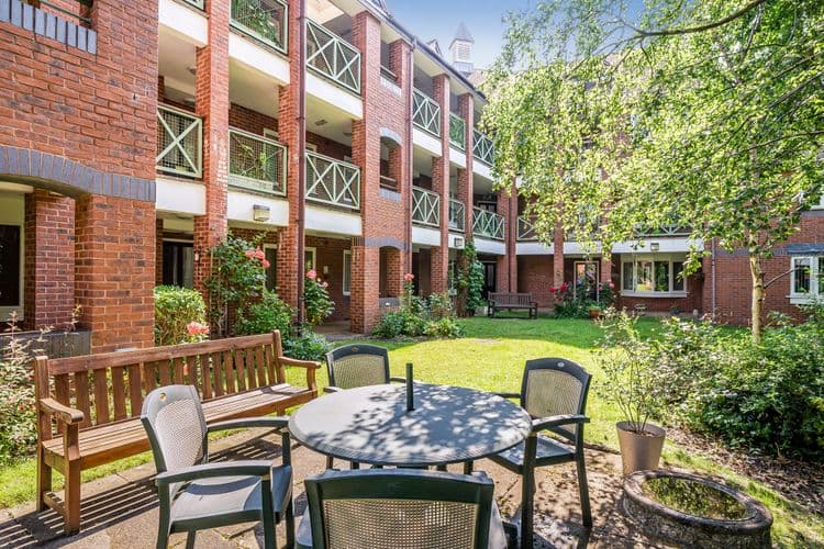 Deerhurst Court Care Home