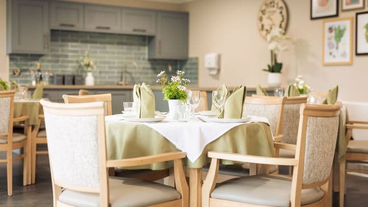 Beechwood Park Care Home, Alloa, FK10 3JX