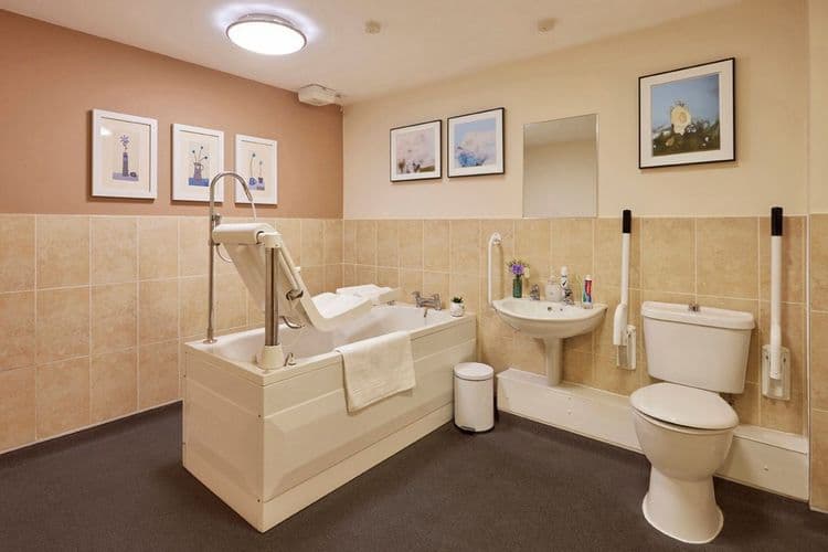 Albany Lodge Care Home, Croydon, CR0 2BZ