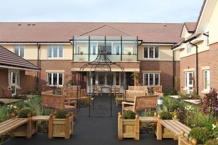 Barchester Healthcare Ashchurch View Care Home, Tewkesbury, GL20 8BT