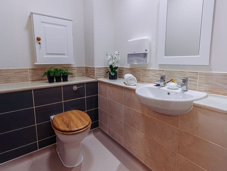 Barchester Healthcare Austen House Care Home, Reading, RG6 3UJ