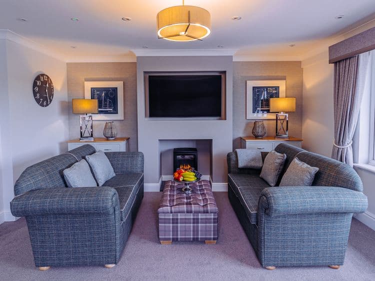 Barchester Healthcare Austen House Care Home, Reading, RG6 3UJ