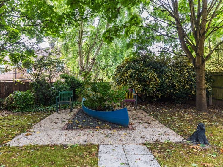 Barchester Healthcare Austen House Care Home, Reading, RG6 3UJ
