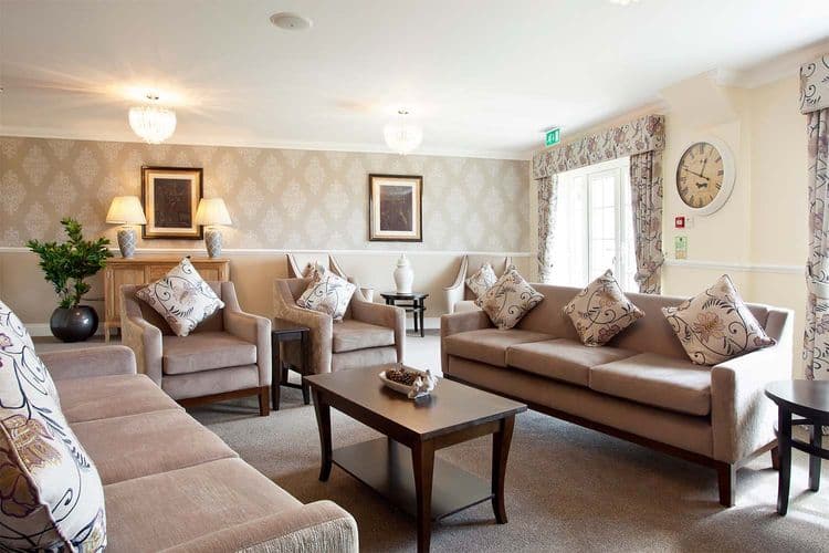 Beaumont Manor-main-image