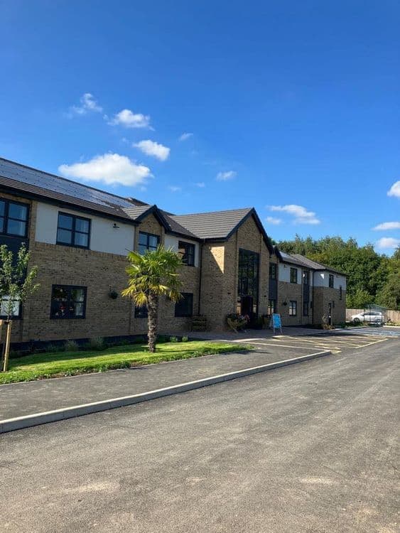 Barton Manor-main-image
