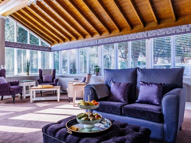 Barchester Healthcare The Cedars in Bourne Care Home, Bourne, PE10 9UQ
