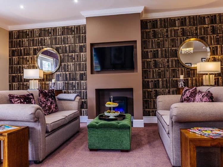 Barchester Healthcare The Cedars in Bourne Care Home, Bourne, PE10 9UQ