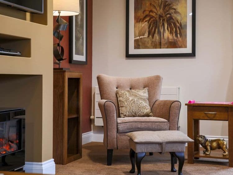 Barchester Healthcare White Lodge Care Home, Braydon Road, SN5 0AD