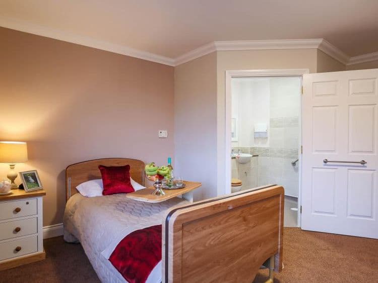 Barchester Healthcare White Lodge Care Home, Braydon Road, SN5 0AD