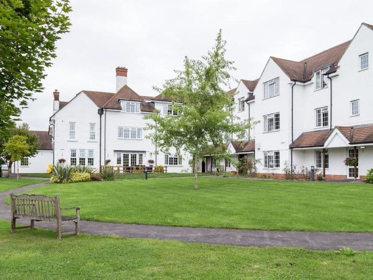 Barchester Healthcare White Lodge Care Home, Braydon Road, SN5 0AD