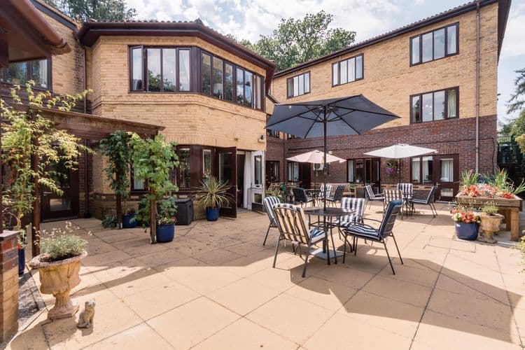 Barchester Healthcare Challoner House Care Home, Eastleigh, SO53 2DU