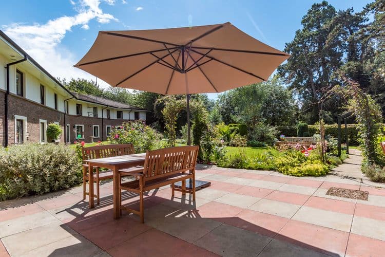Barchester Healthcare Collingtree Park Care Home, Northampton, NN4 0XN