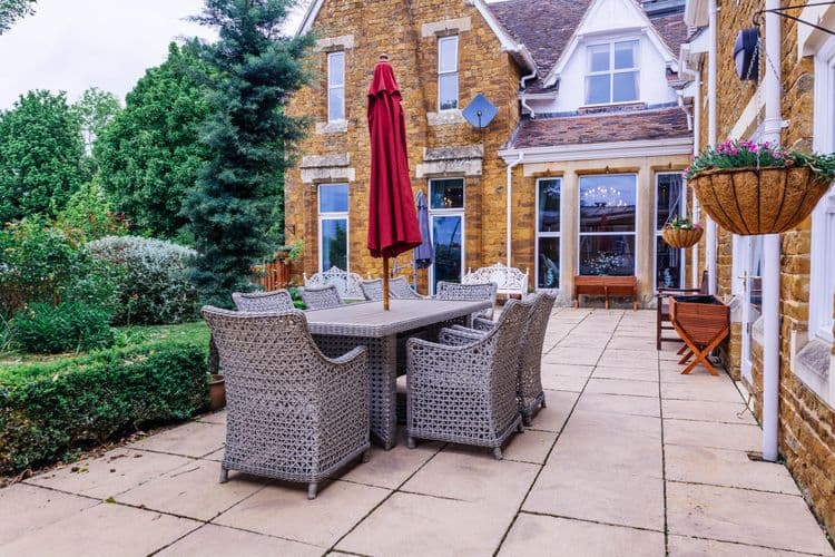 Barchester Healthcare Glebefields Care Home, Banbury, OX15 6EH