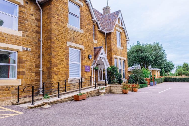 Barchester Healthcare Glebefields Care Home, Banbury, OX15 6EH