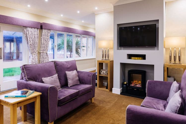 Barchester Healthcare Kingsland House Care Home, Shoreham-by-Sea, BN43 6LT