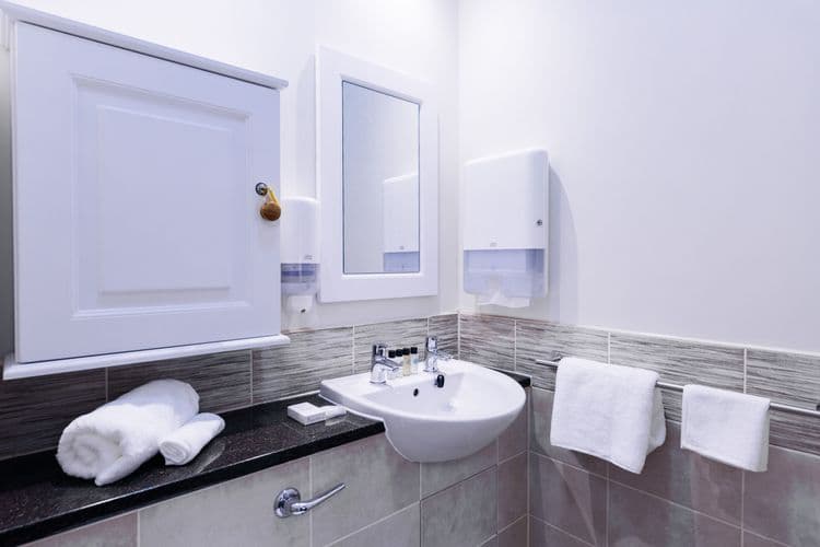 Barchester Healthcare Kingsland House Care Home, Shoreham-by-Sea, BN43 6LT