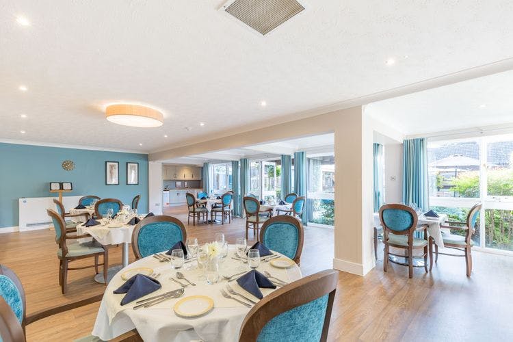 Leonard Lodge Care Home, Brentwood, CM13 1AQ