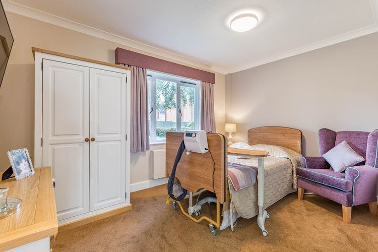 Leonard Lodge Care Home, Brentwood, CM13 1AQ