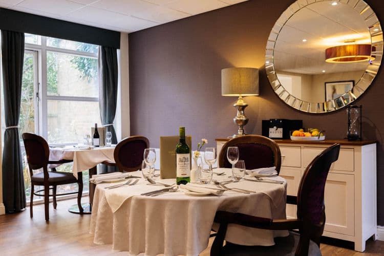 Barchester Healthcare Lynde House Care Home, Twickenham, TW1 2JB