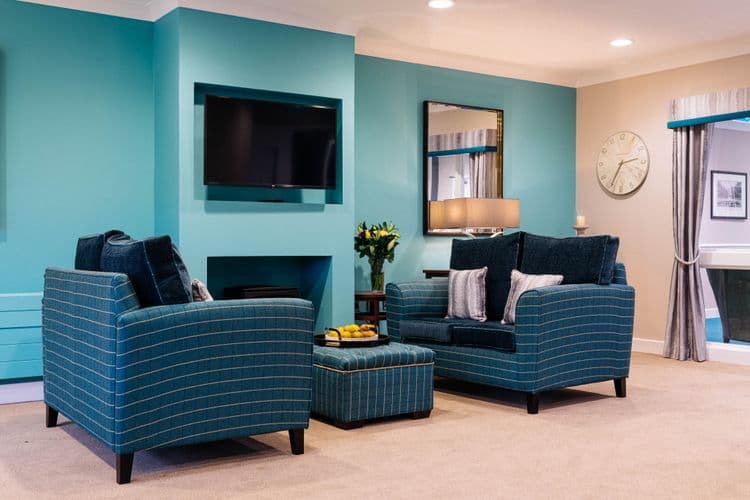 Barchester Healthcare Lynde House Care Home, Twickenham, TW1 2JB