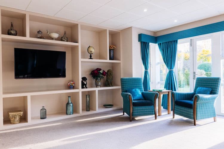 Barchester Healthcare Lynde House Care Home, Twickenham, TW1 2JB