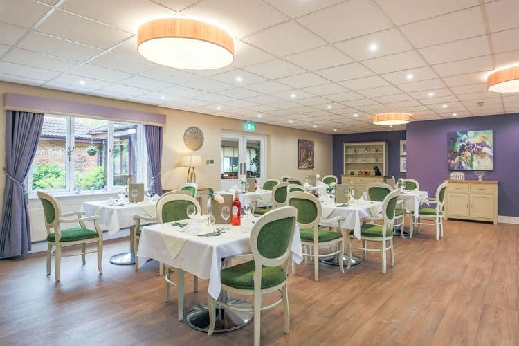 Barchester Healthcare Park View Care Home, Dagenham, RM10 9HW