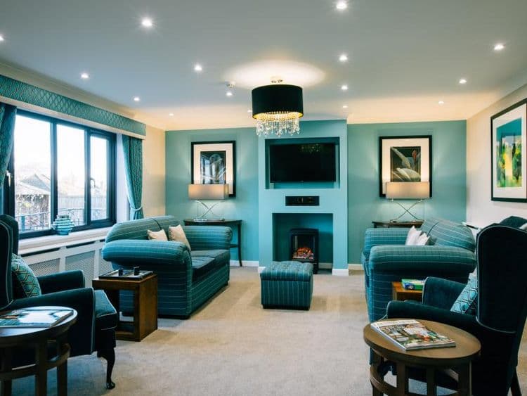 Barchester Healthcare The Warren-main-image
