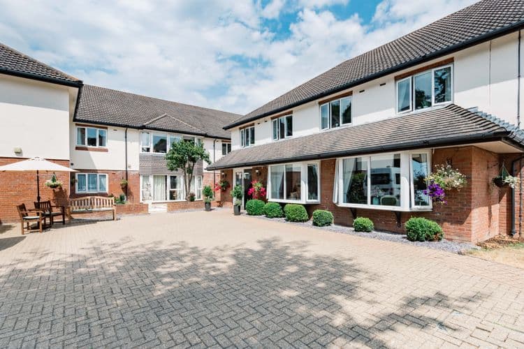 Wykeham House Care Home, Horley, RH6 7DJ