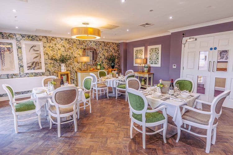 Barchester Healthcare Bere Grove Care Home, Waterlooville, PO8 0WU