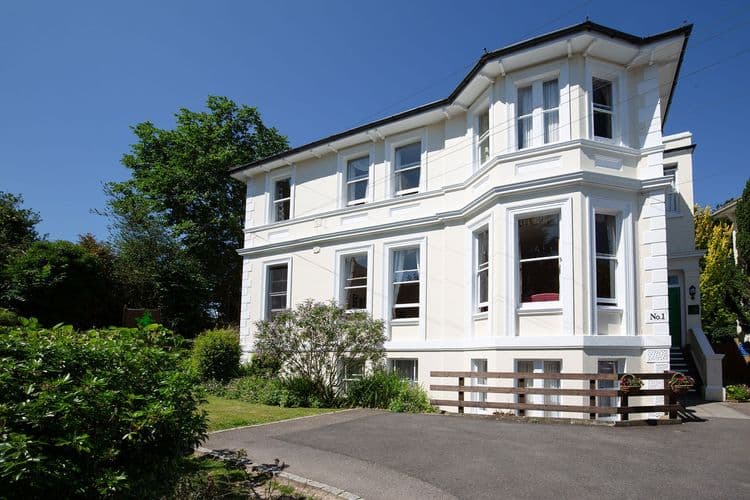 Beulah Lodge-main-image
