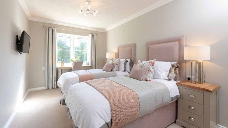 Surrey - Manns Lodge Care Home
