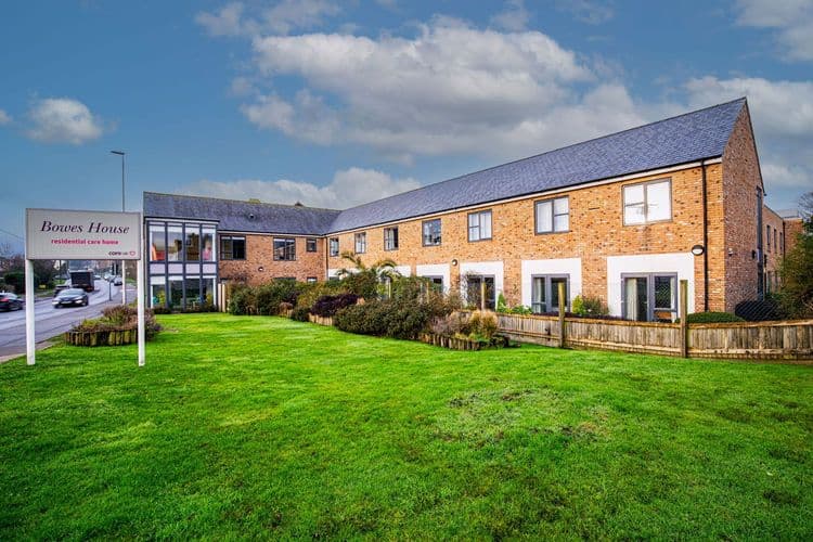 Bowes House-main-image