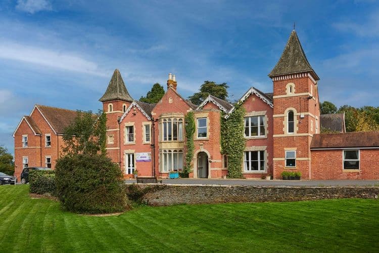 The Boynes-main-image