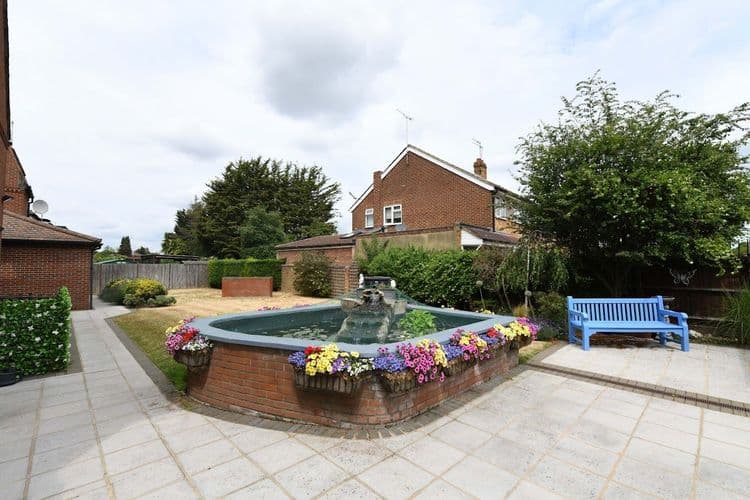 Bullsmoor Lodge Care Home, Enfield, EN3 6TE