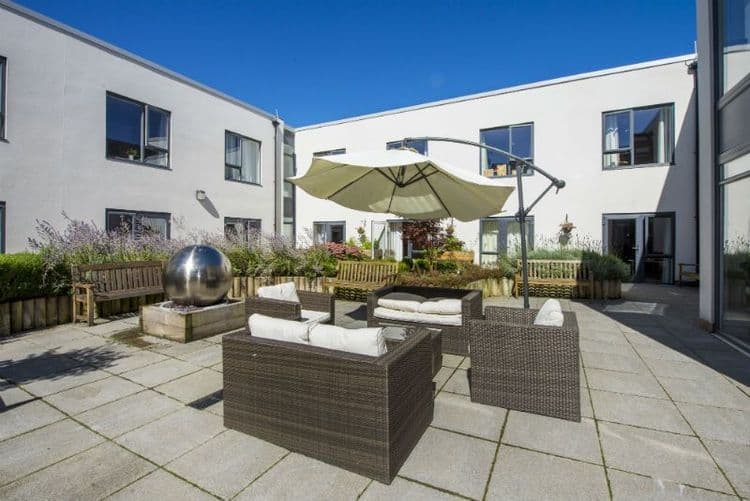 Bowes House Care Home, Hailsham, BN27 1DU