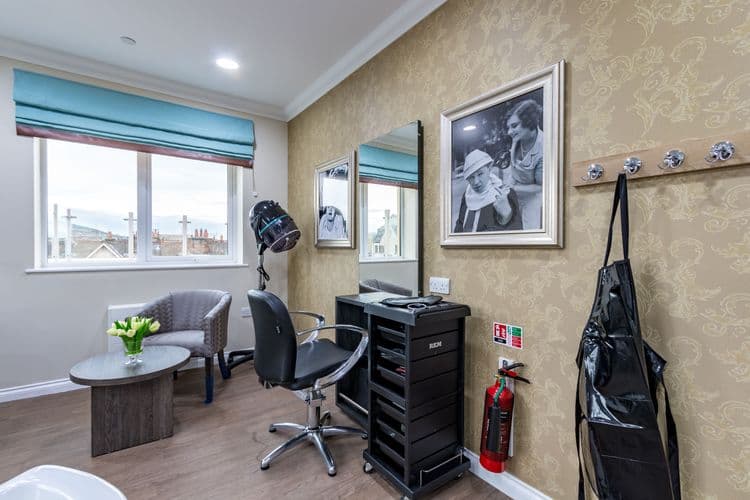 Lauder Lodge Care Home, Edinburgh, EH7 6TL