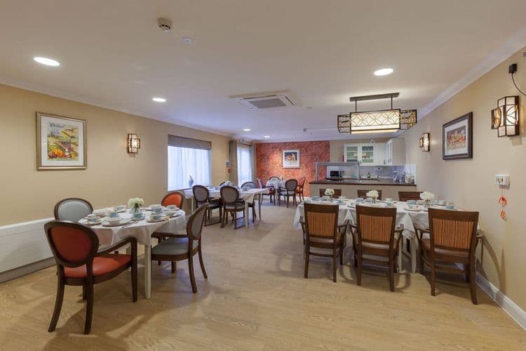 Pear Tree Court Care Home, Horndean, PO8 9LN